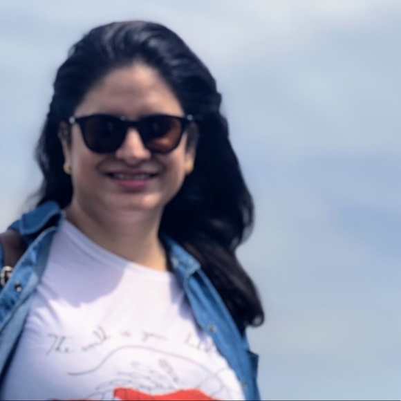 Meet your Posher, Rekha - Picture 1 of 1